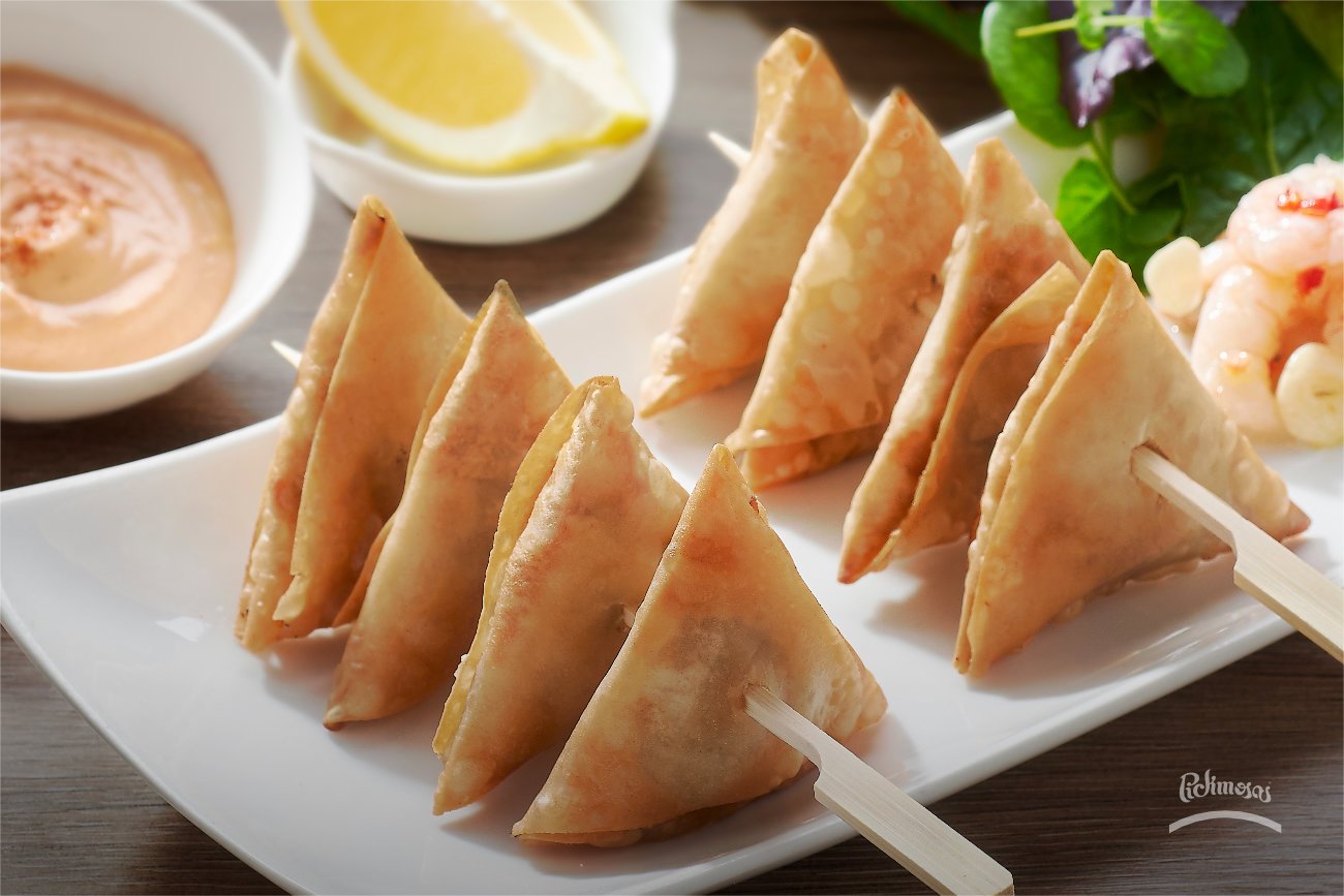 Mini Samosas de marisco